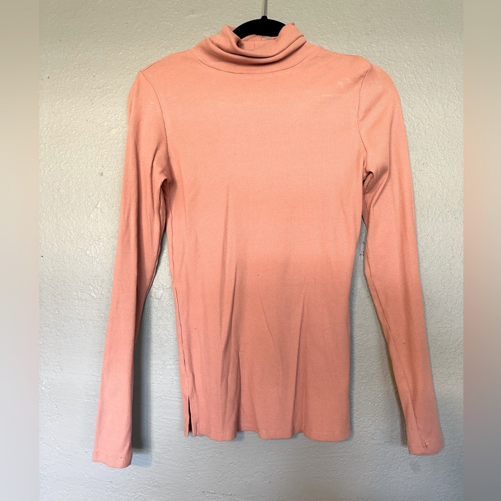 Women’s long sleeve turtleneck